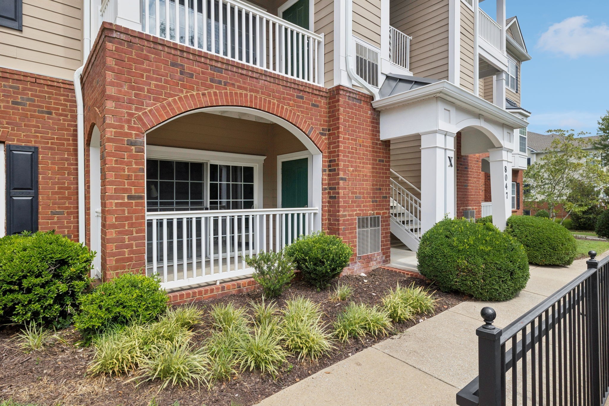 8047 Bienville Dr