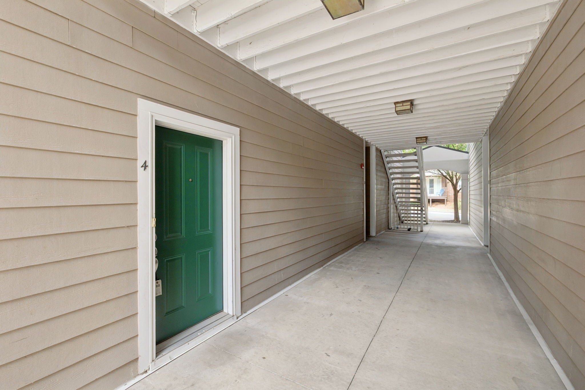 8047 Bienville Dr