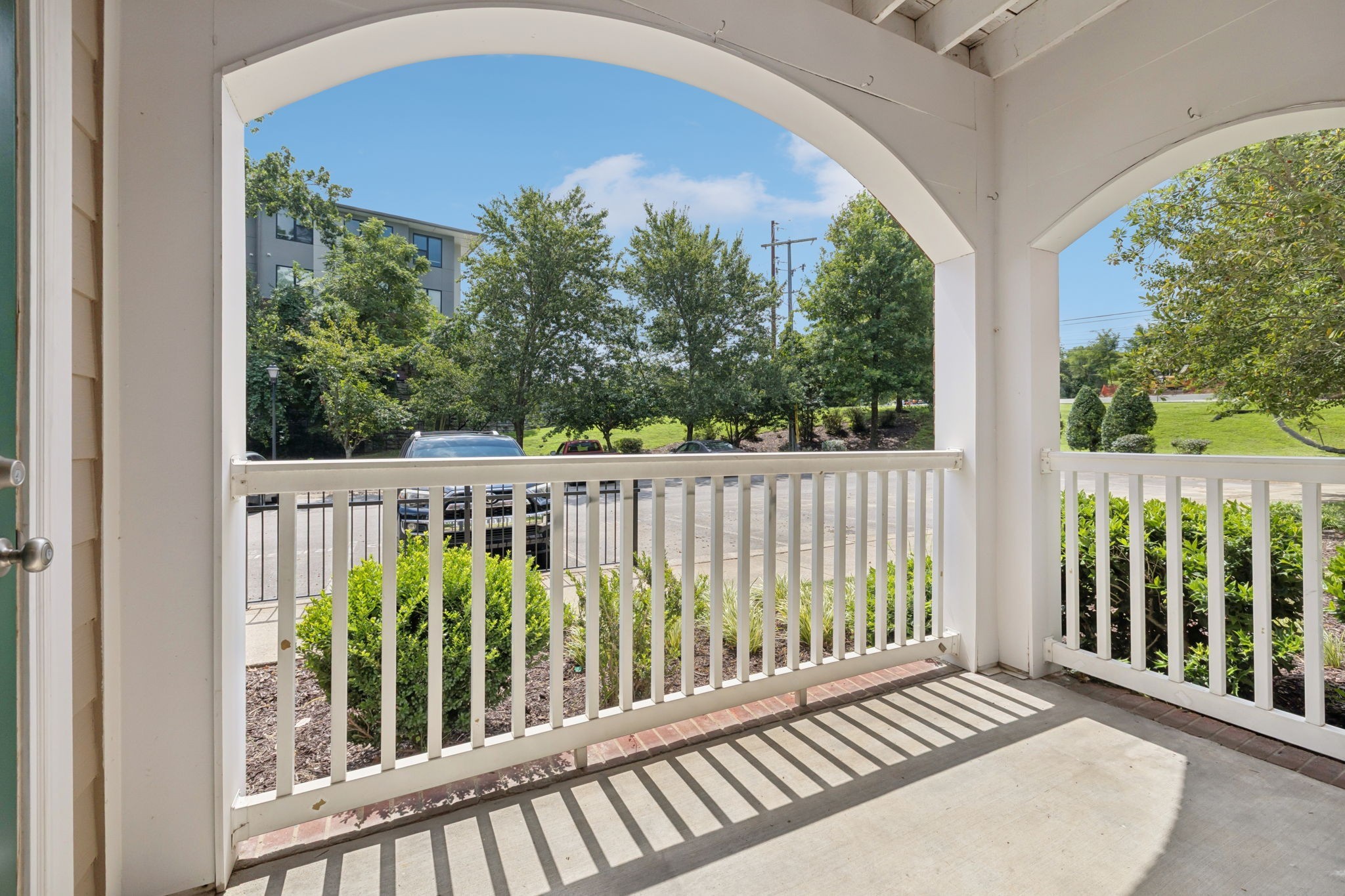 8047 Bienville Dr