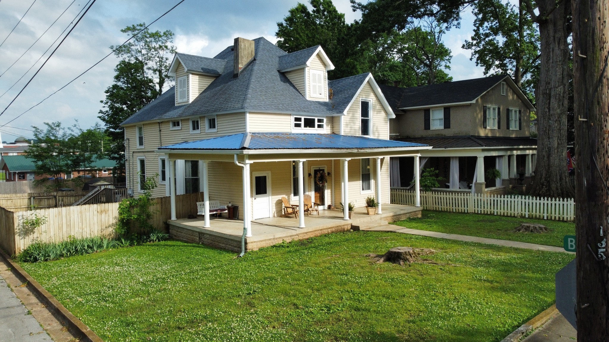 201 Pleasant St