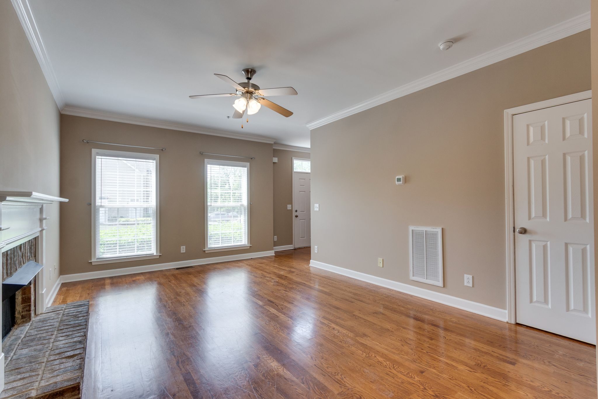 3041 Newport Valley Circle