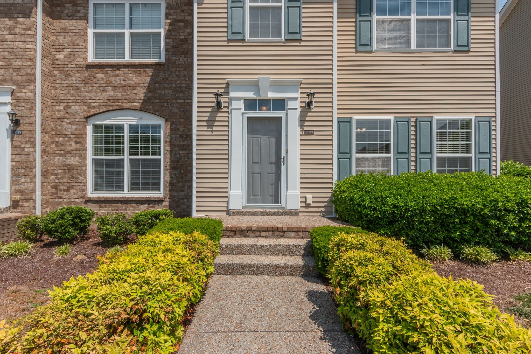 3041 Newport Valley Circle