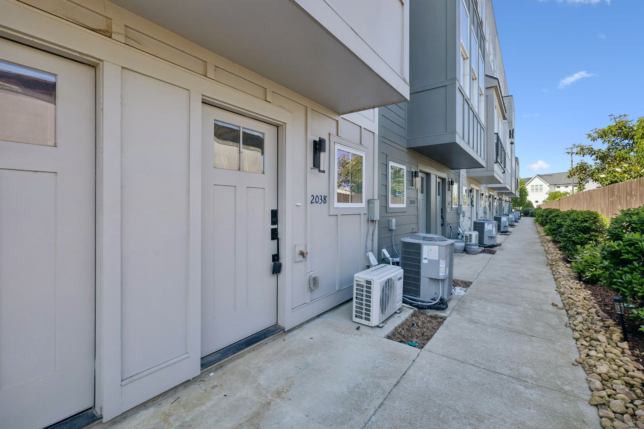 2038 Edison Park Ln
