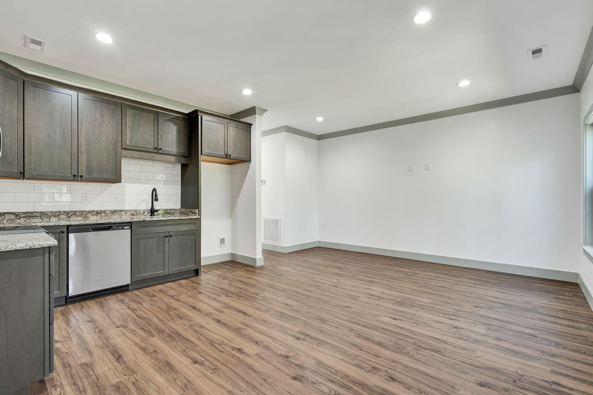 3036 Three Creeks Drive, NW