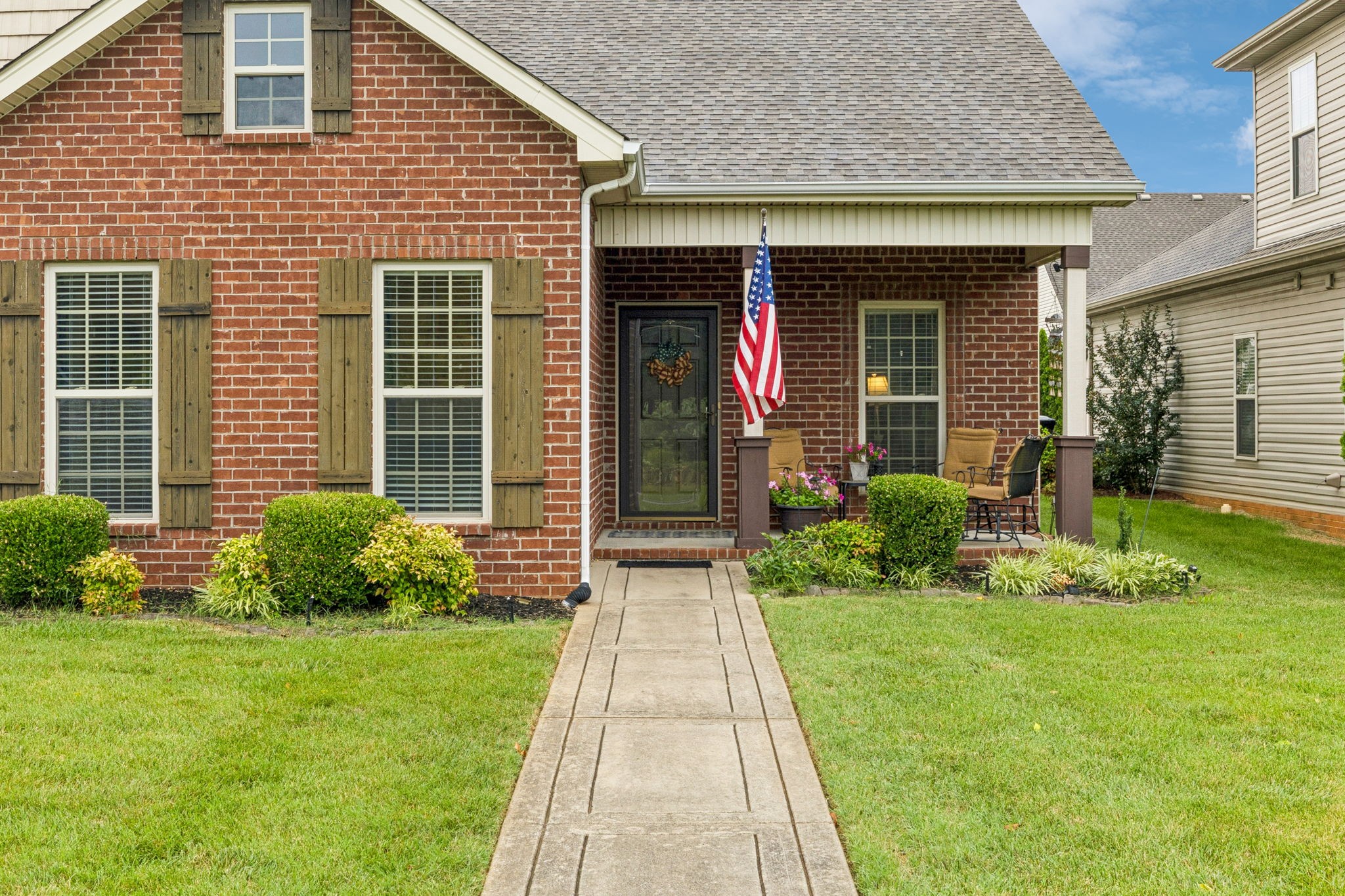 188 Whitman Aly