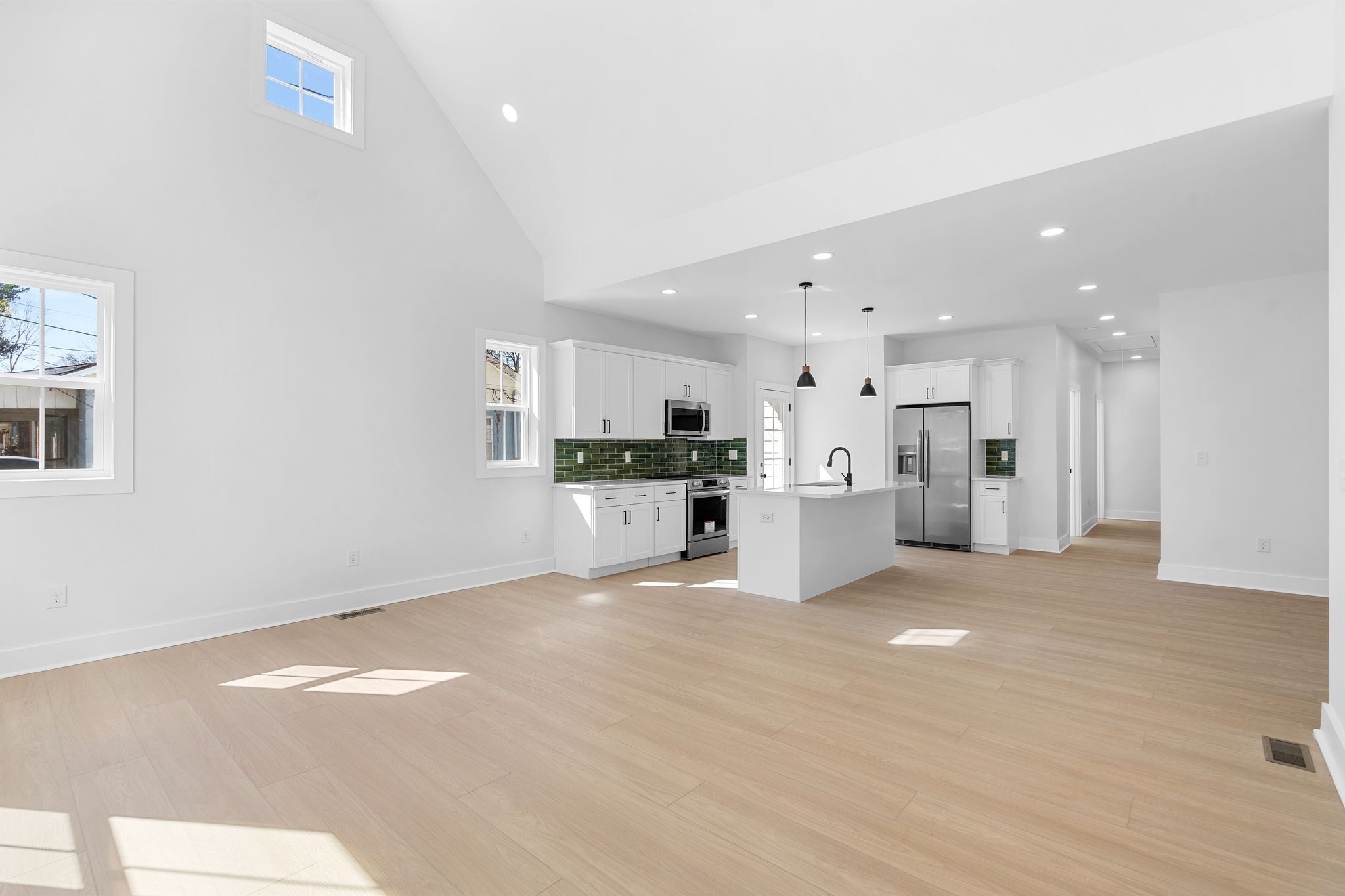 930 Glass St