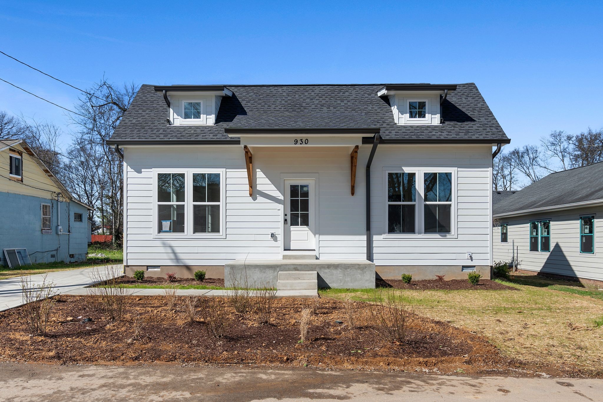 930 Glass St