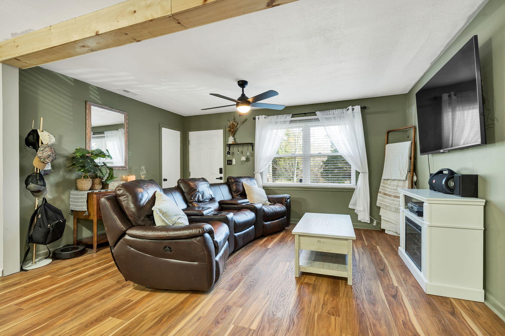 434 Climer Road, NE