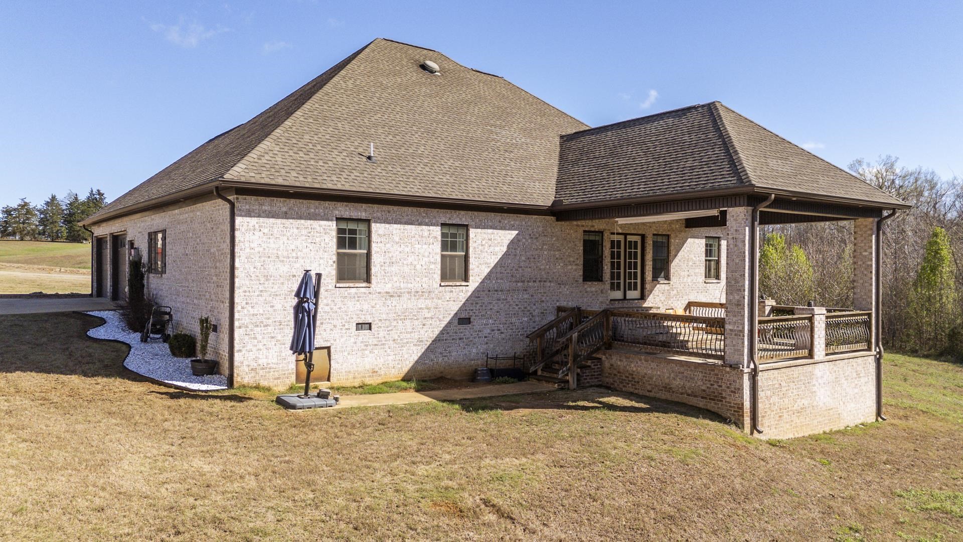 340 GRAND OAKS CV