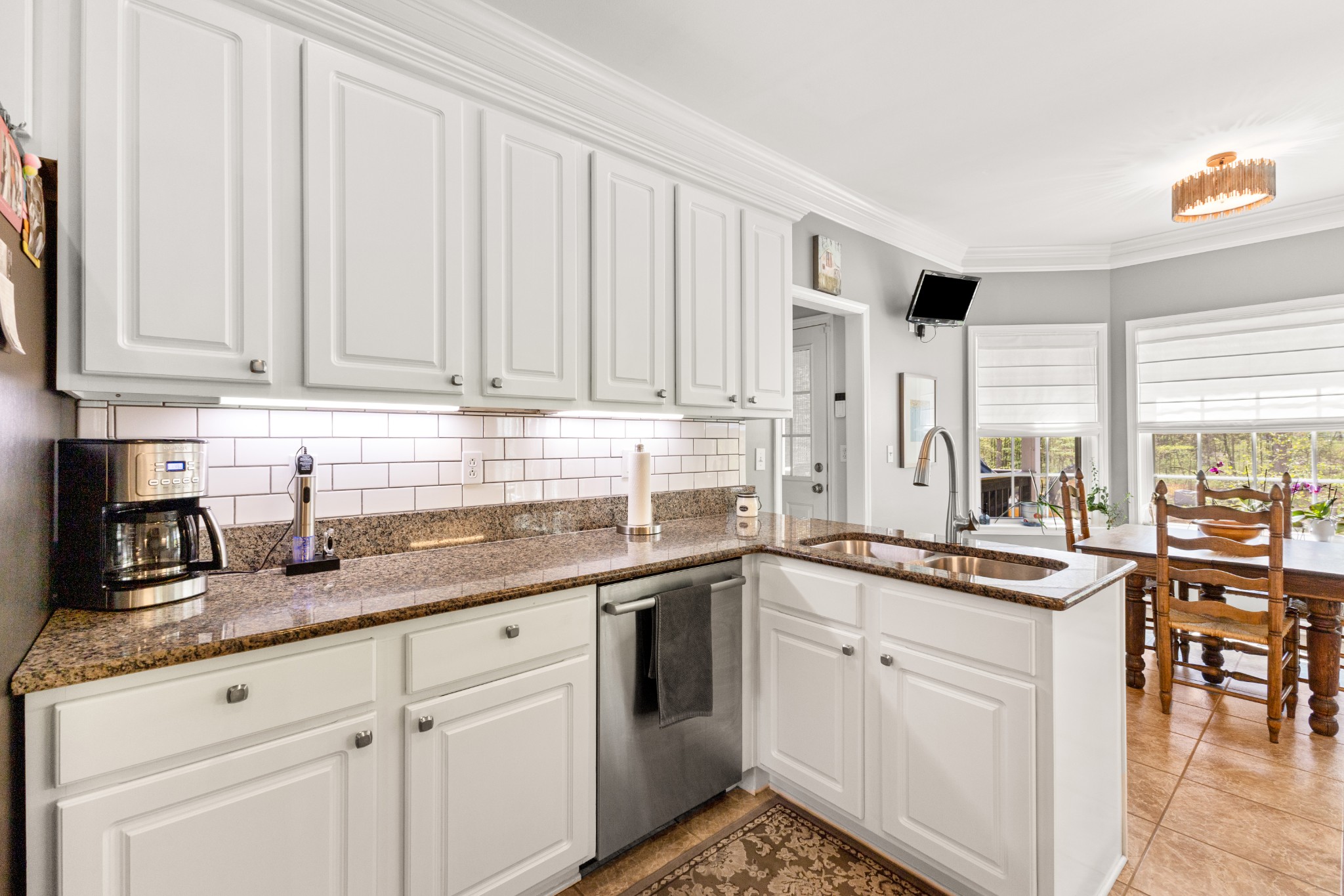 106 Meadowood Loop