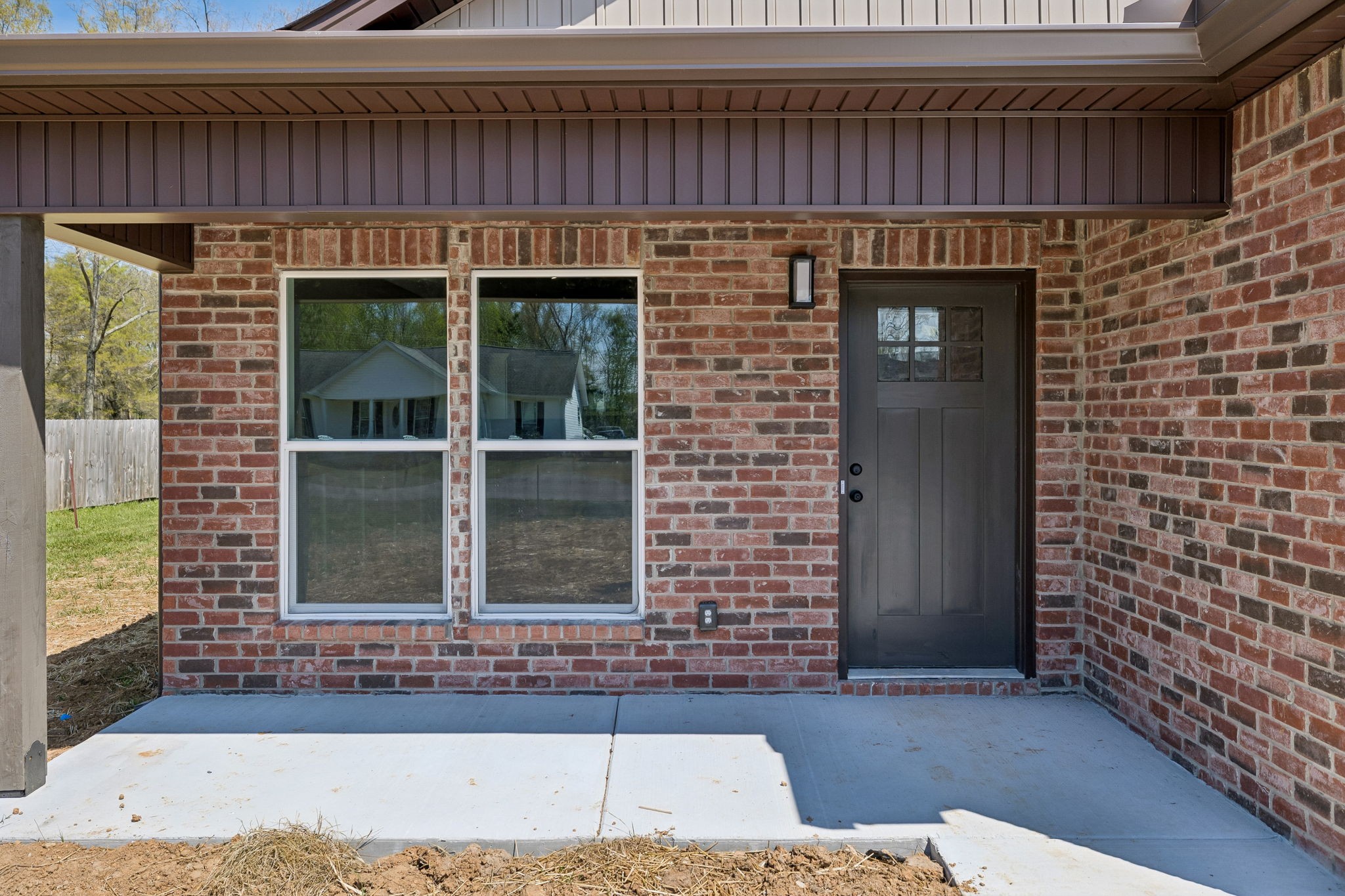 242 Green Meadow Dr