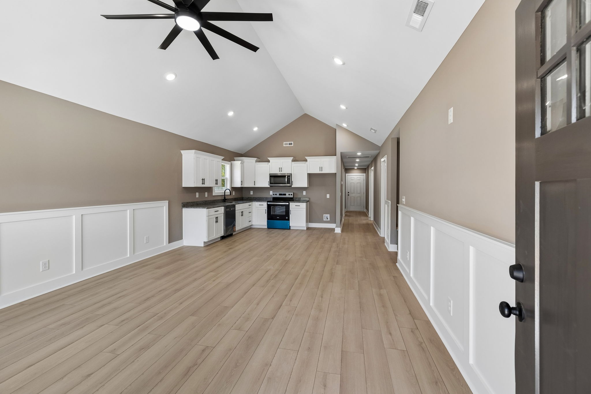 242 Green Meadow Dr