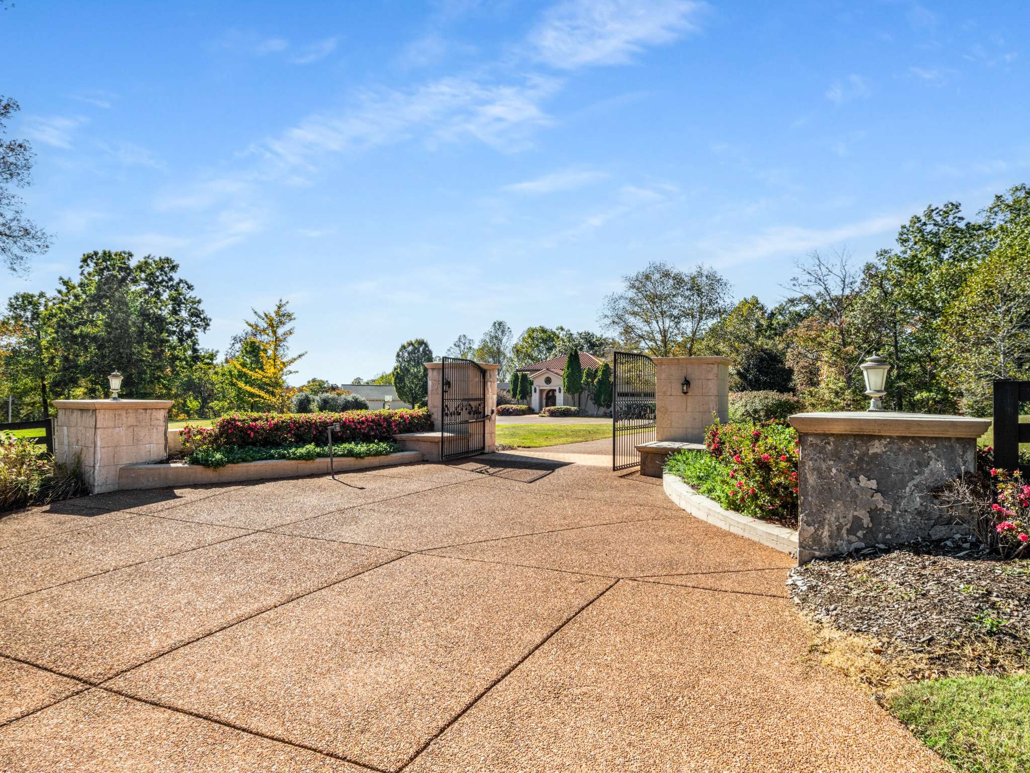 1032 Forest Dr
