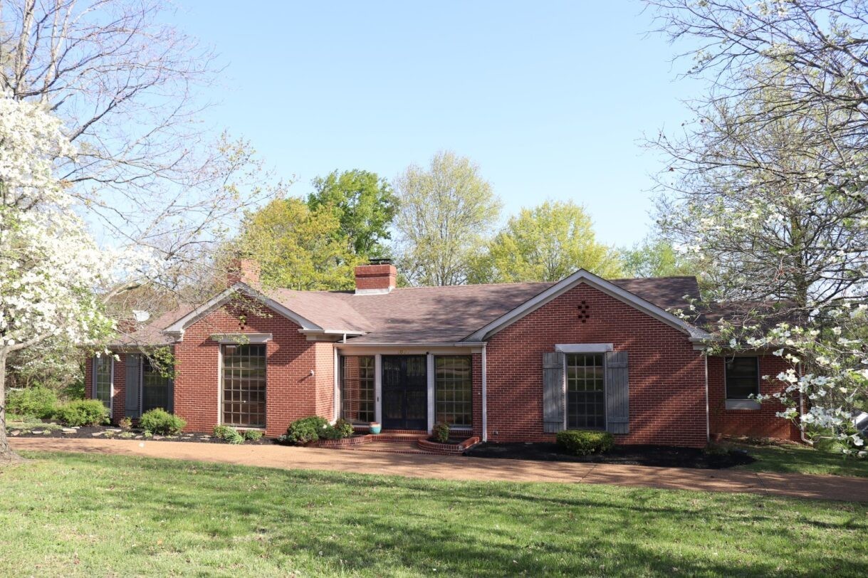1037 Rolling Fields Cir