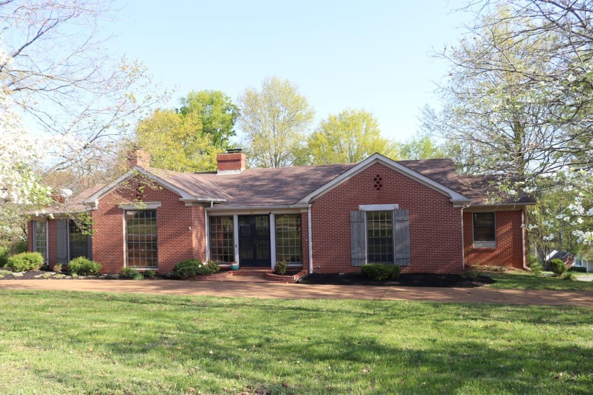 1037 Rolling Fields Cir