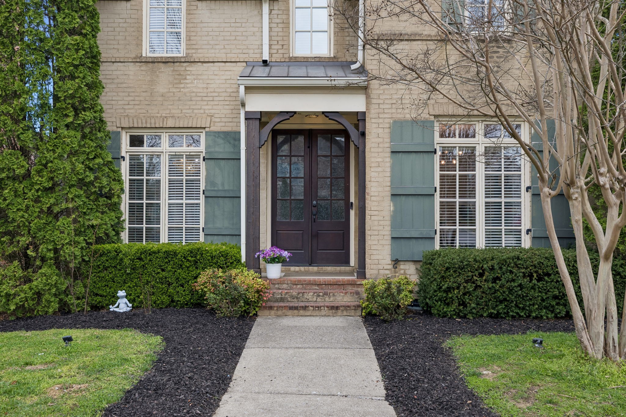 2944 Americus Dr