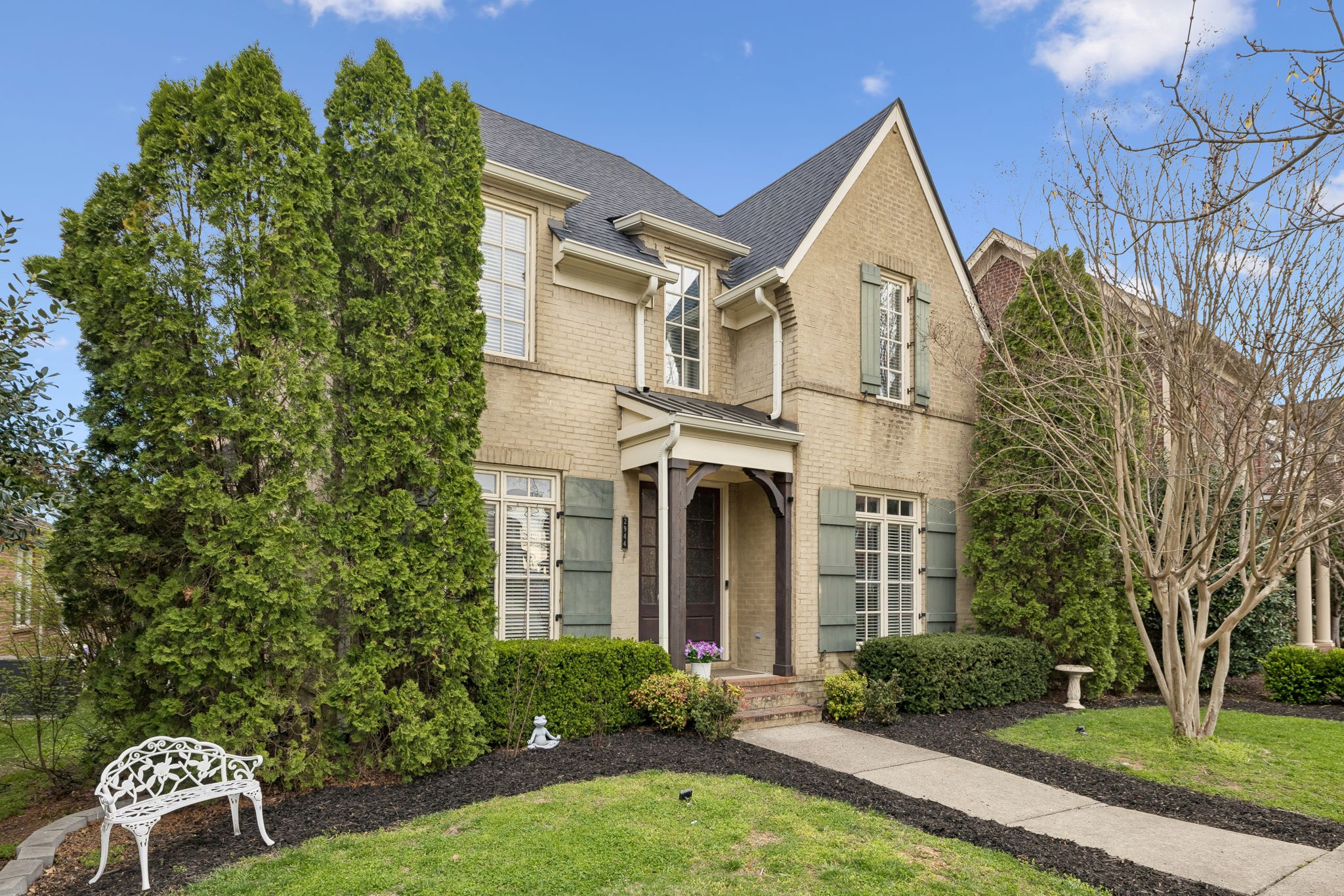 2944 Americus Dr