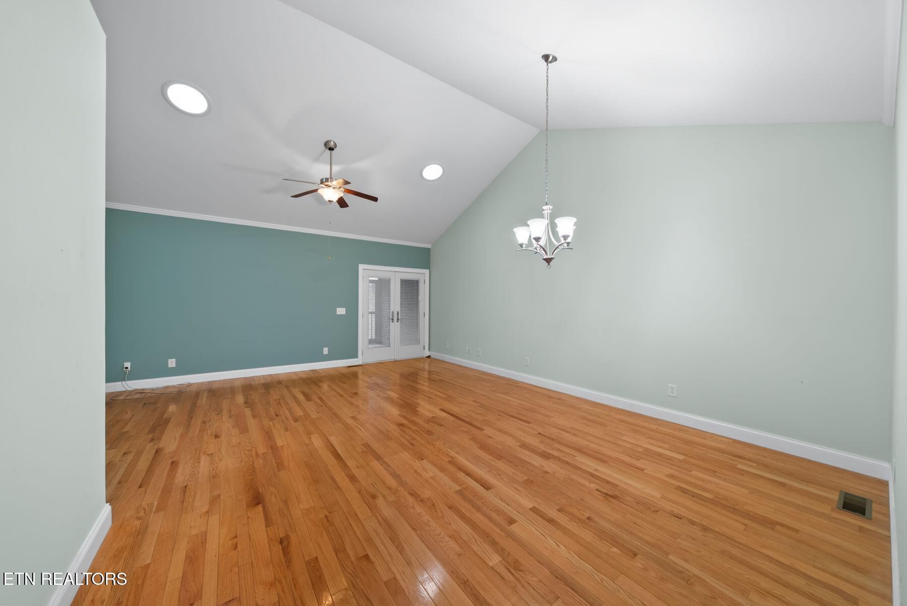 48 Saddle Brook Lane