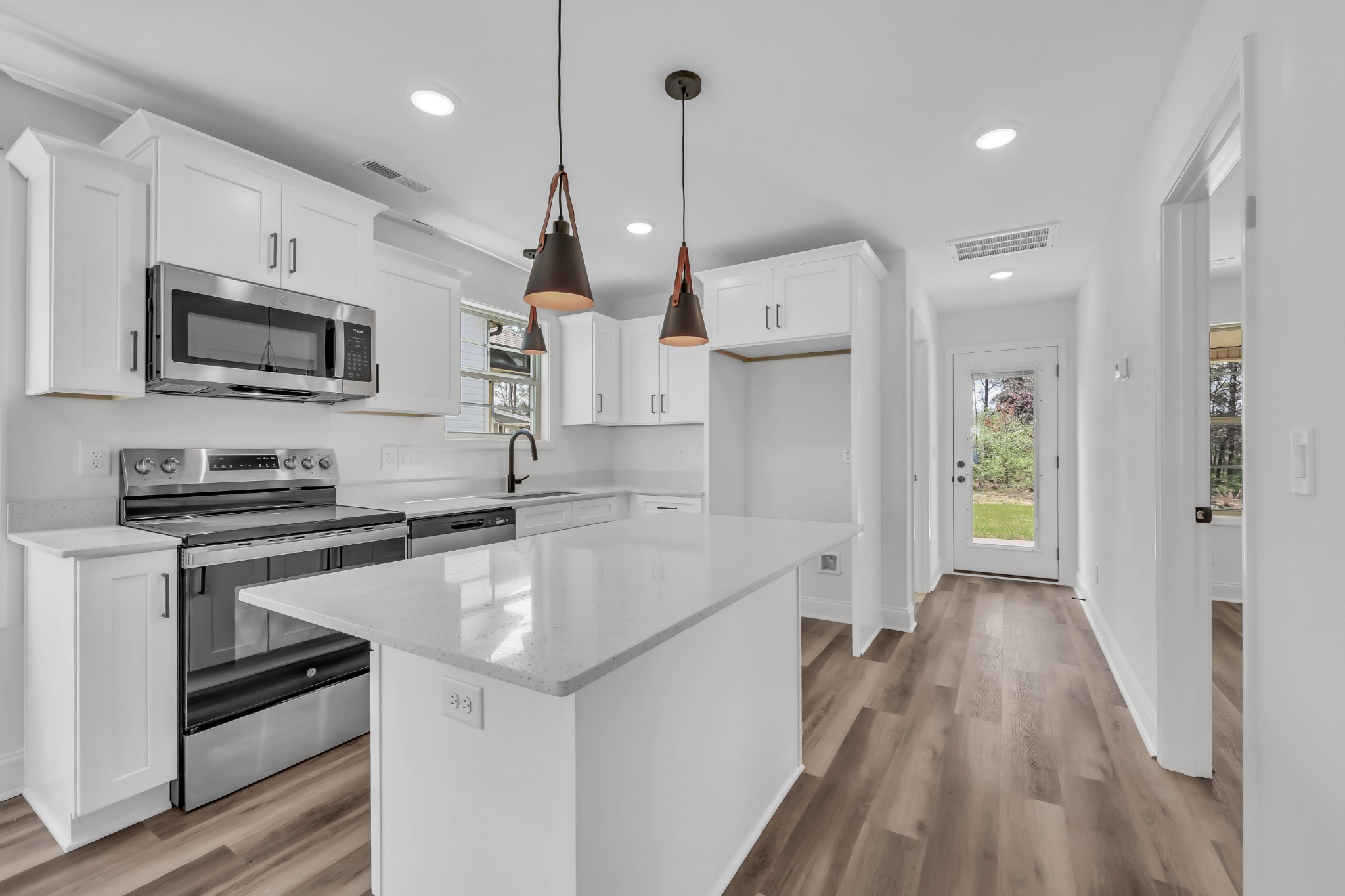 221 Quarry Overlook Way