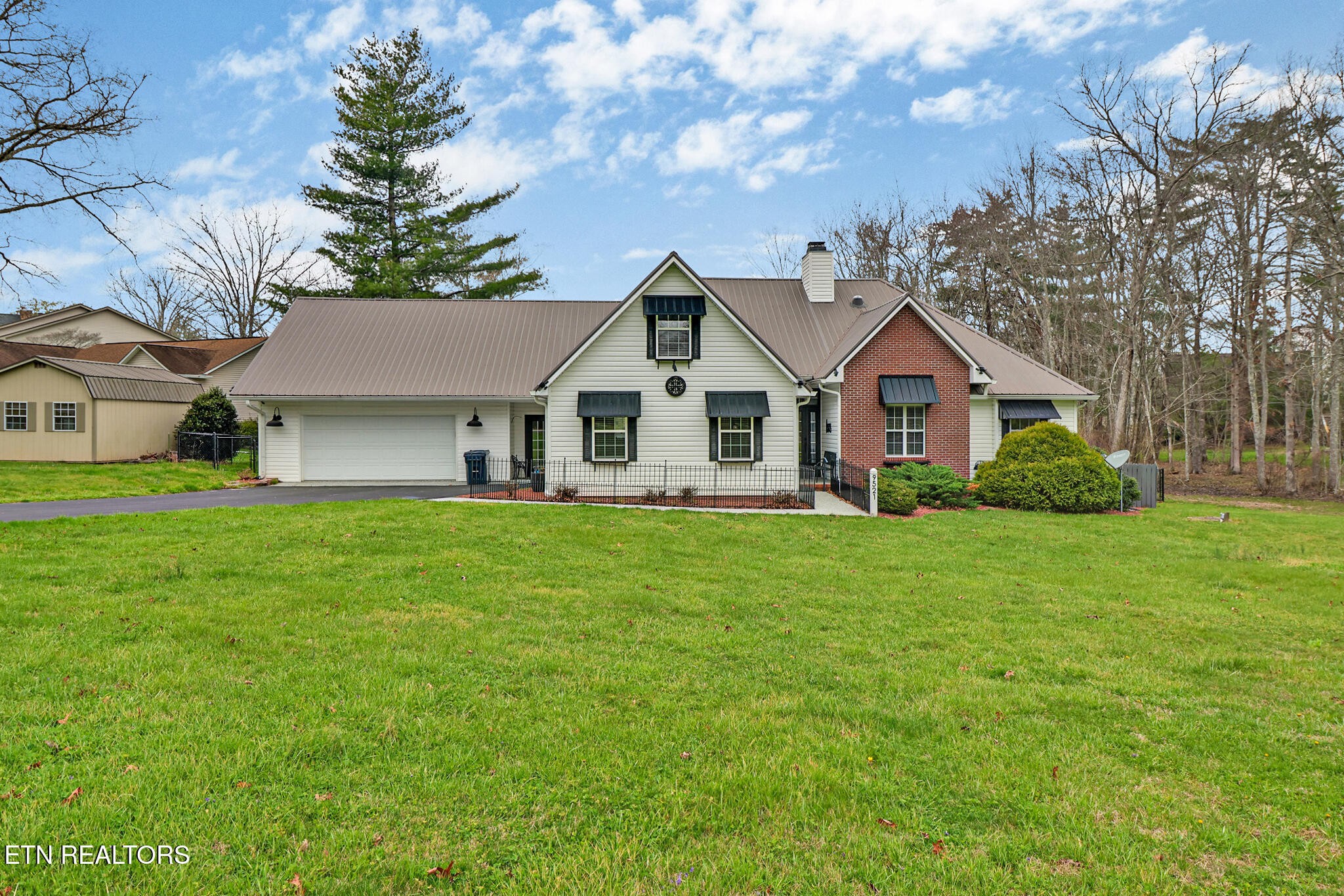 9521 Cherokee Trail