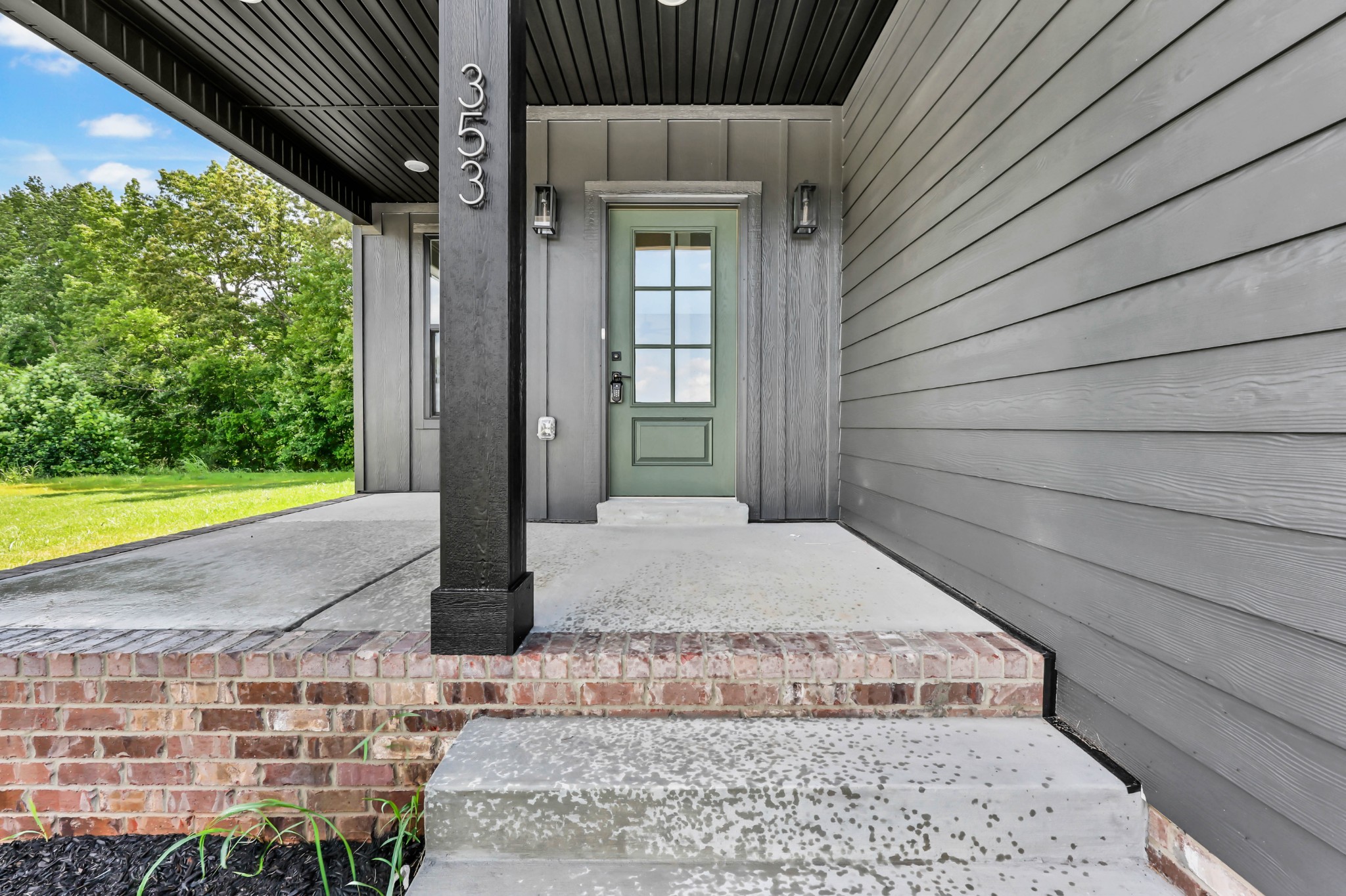 353 Chase Dr