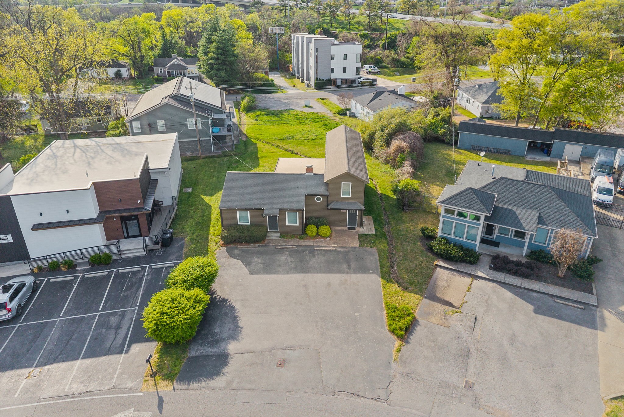 2809 Azalea Pl