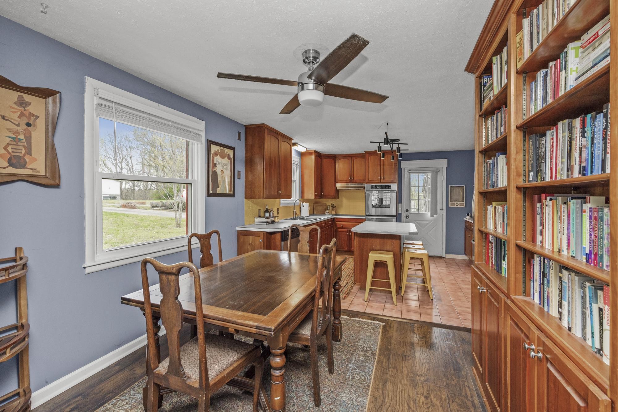 201 Raywood Ct