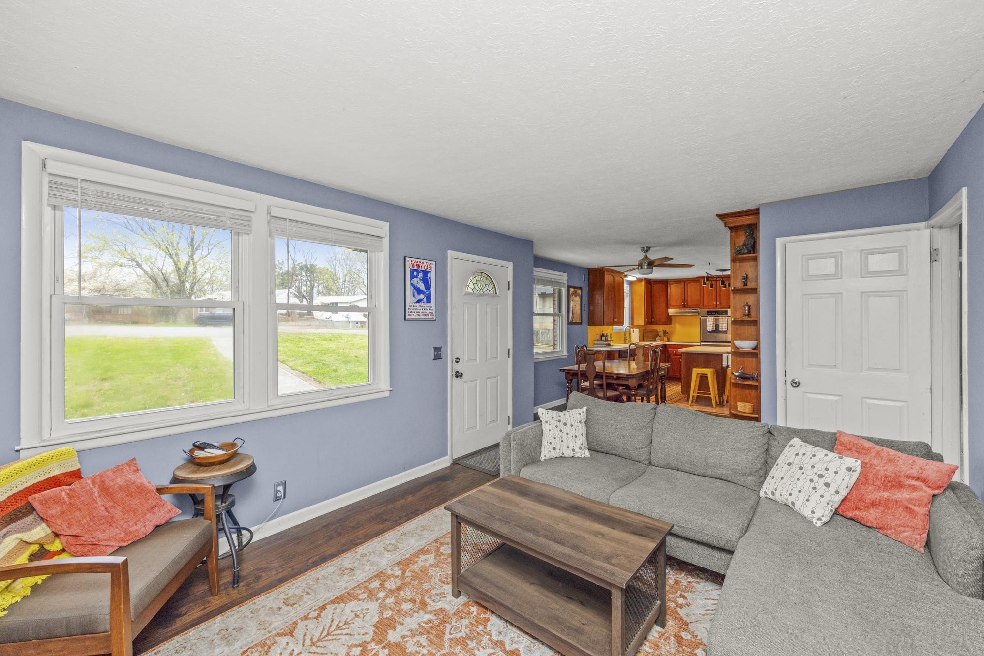 201 Raywood Ct
