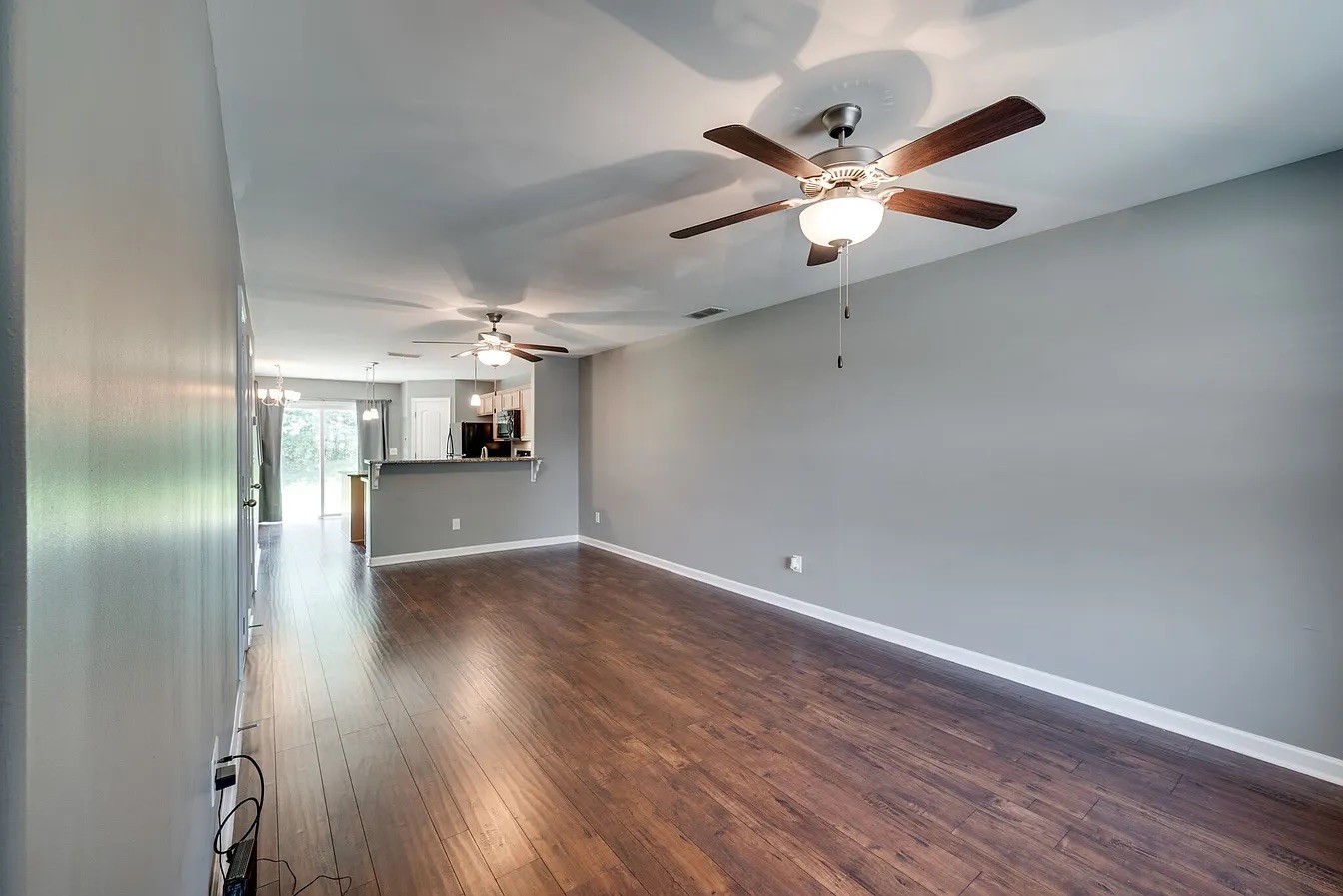 104 Cobblestone Place Dr