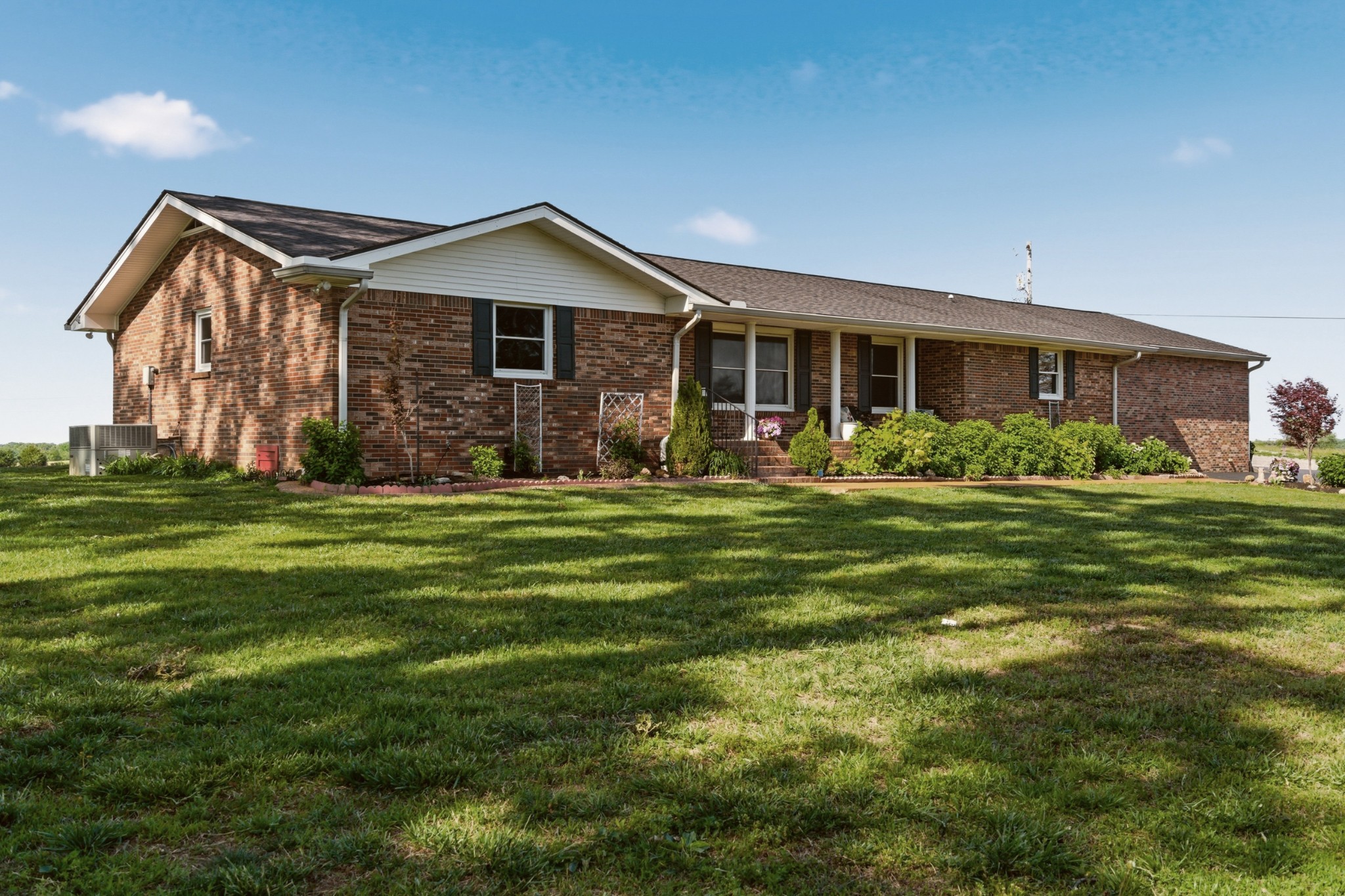 5843 Highway 41, N