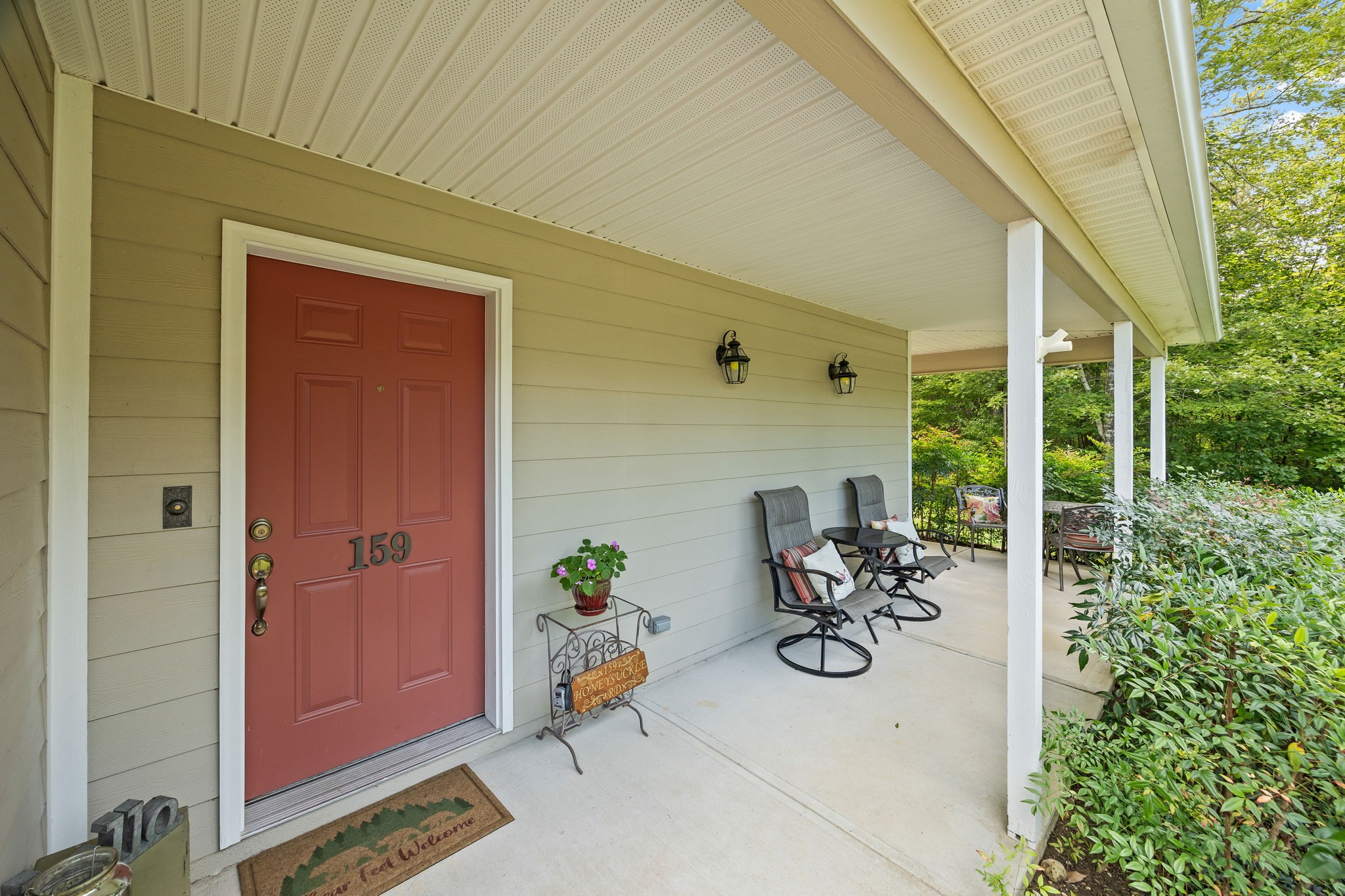 159 Honeysuckle Rd