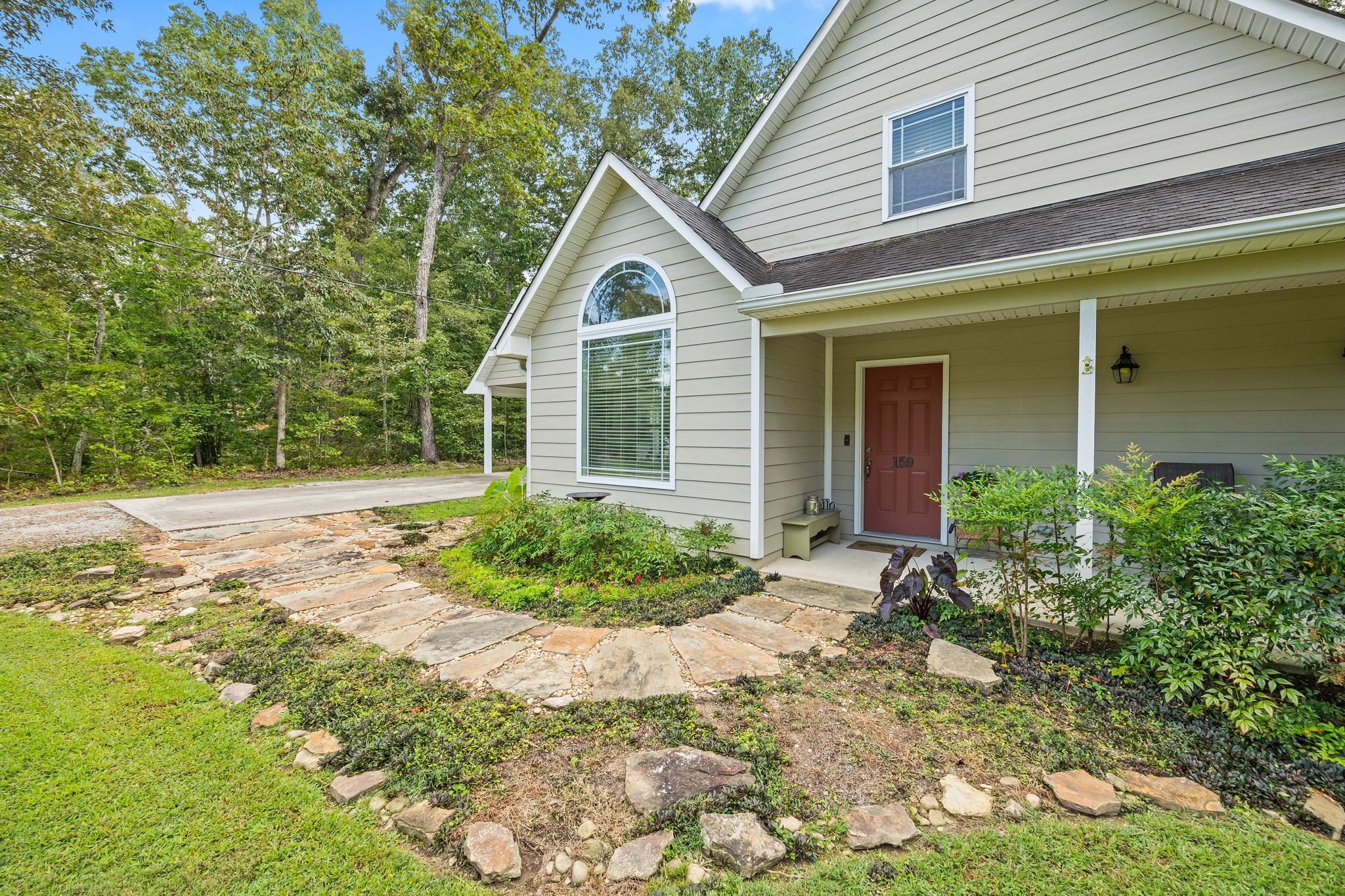 159 Honeysuckle Rd