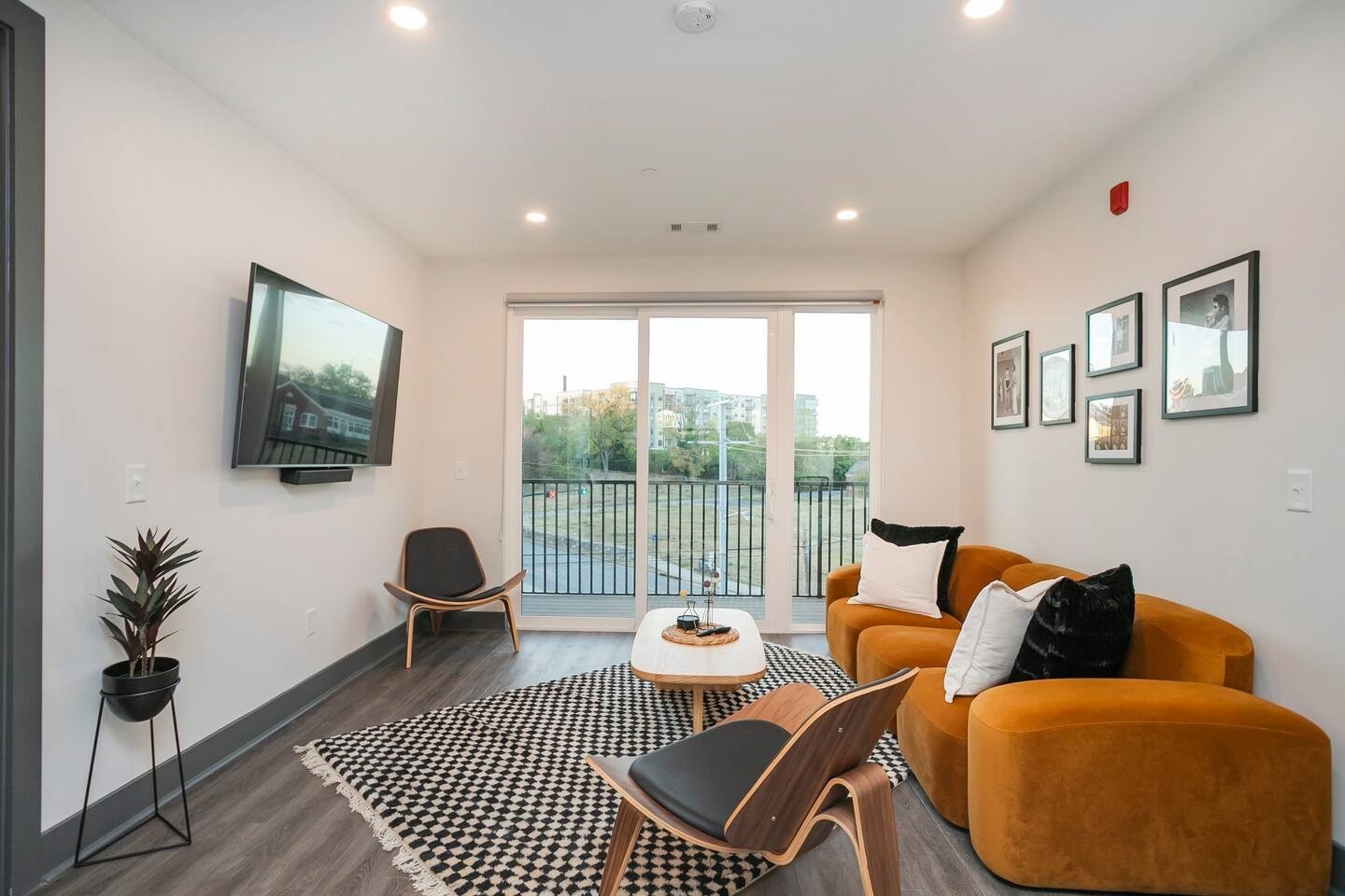 65 Lindsley Ave