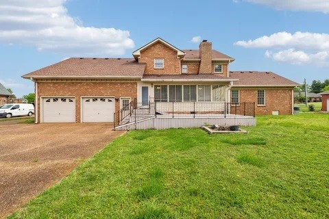 2216 Ewing Dr