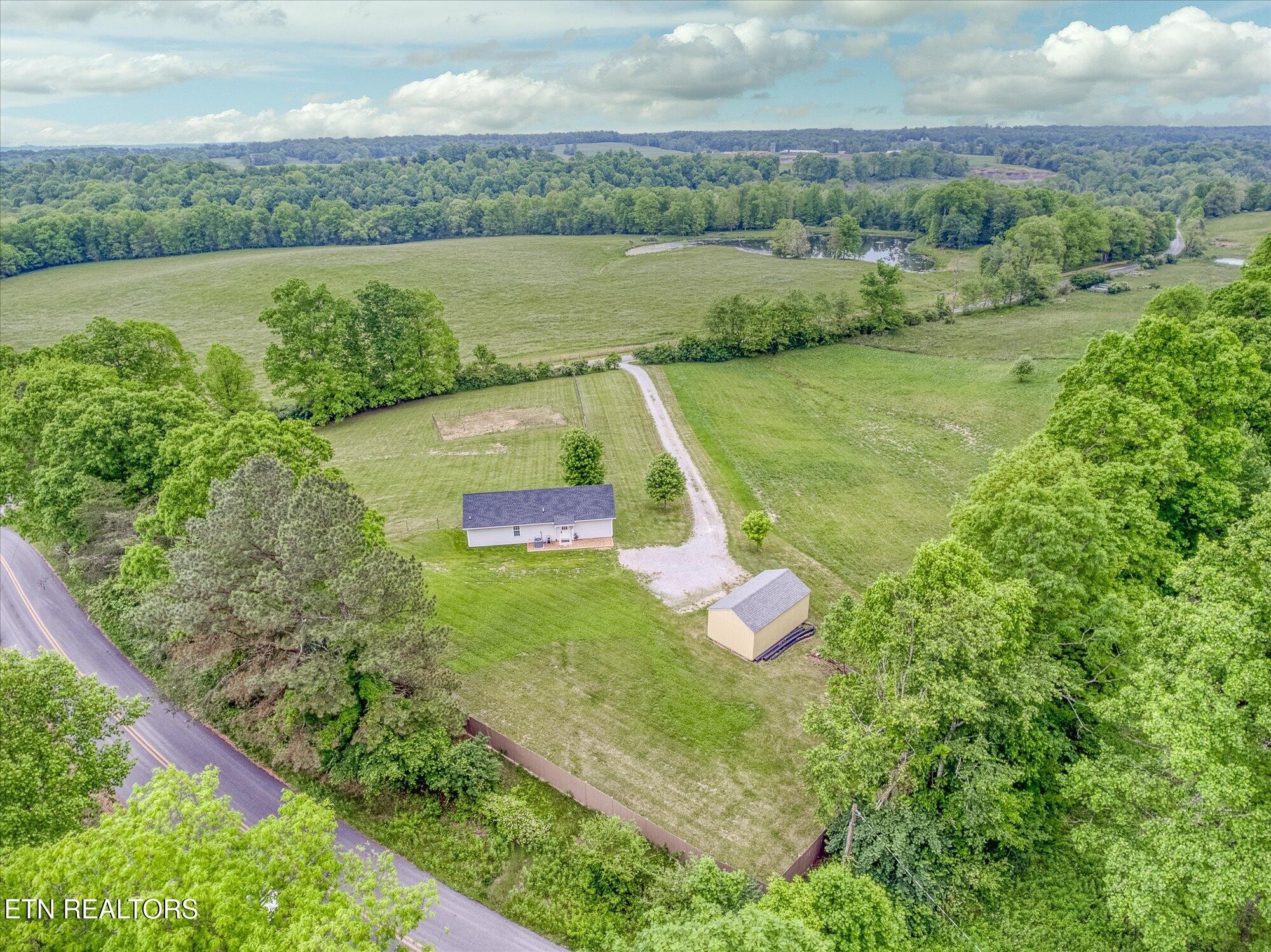 1447 Dykes Rd