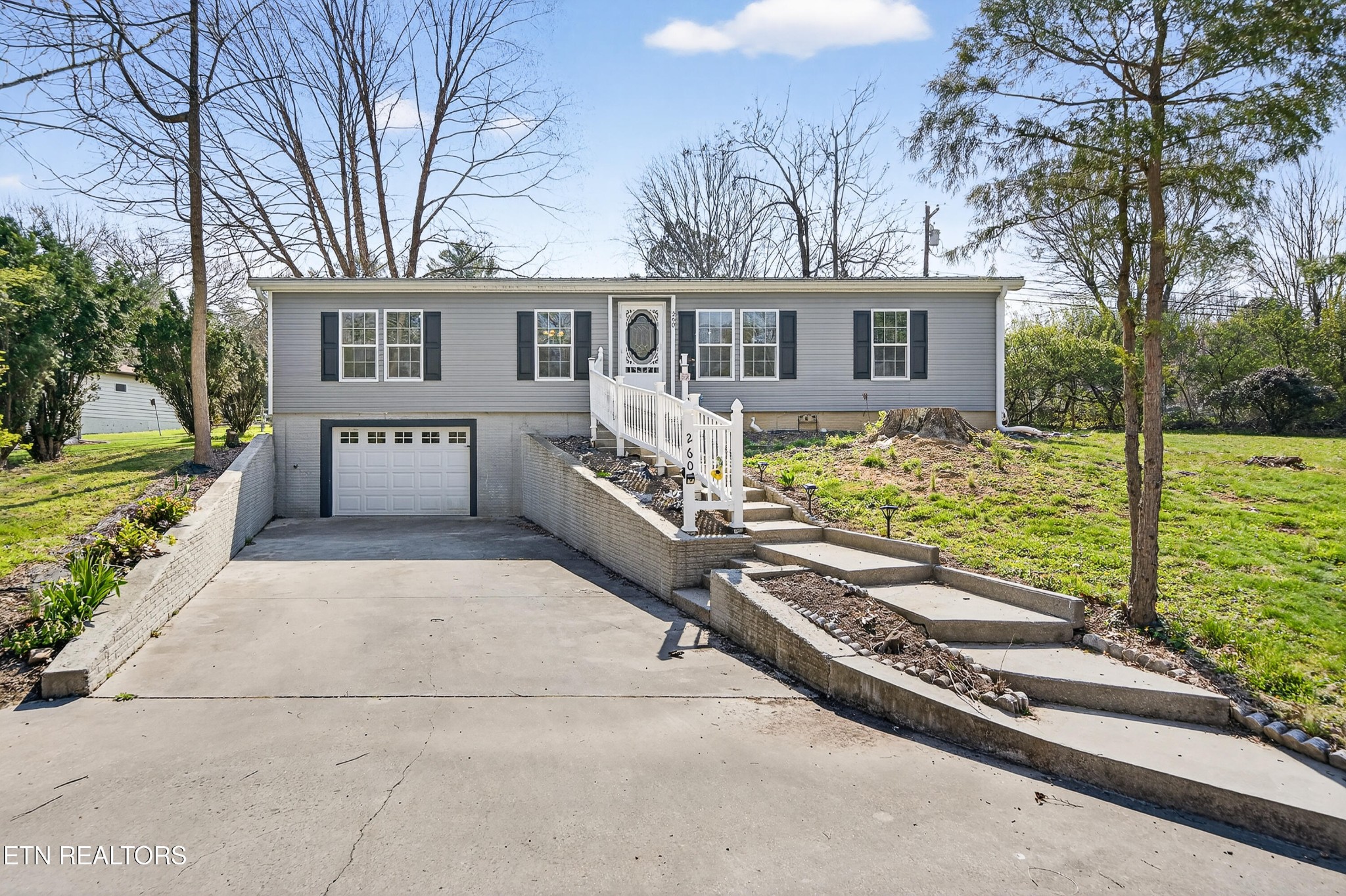 260 Rugby Rd