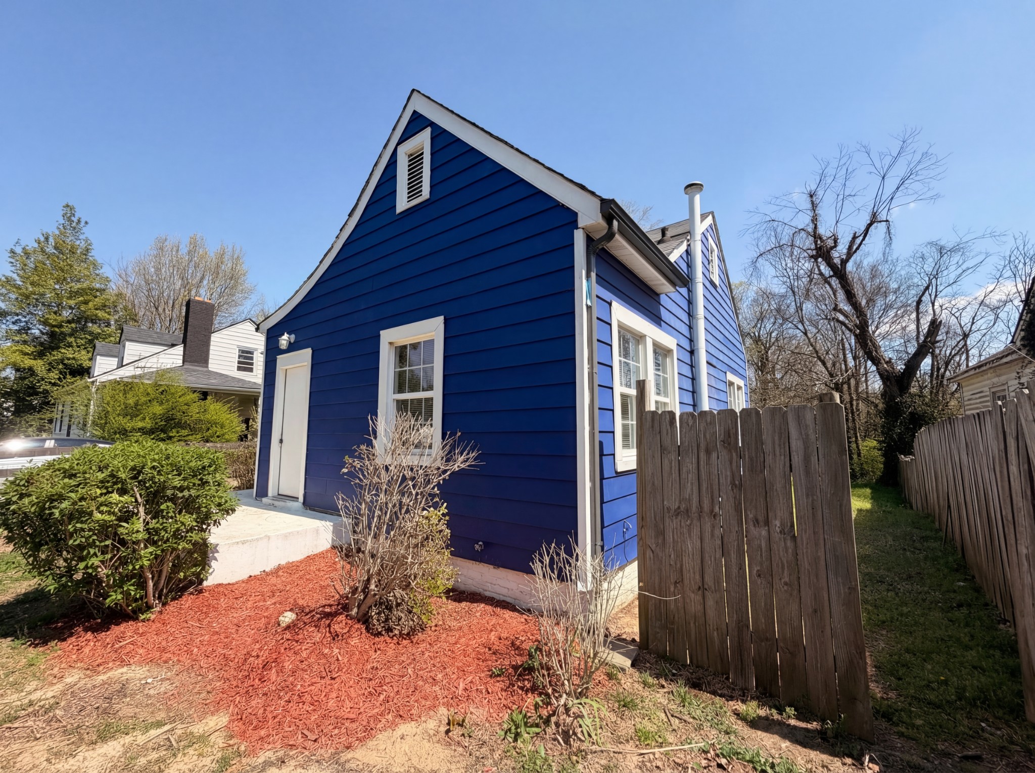 741 Gracey Ave