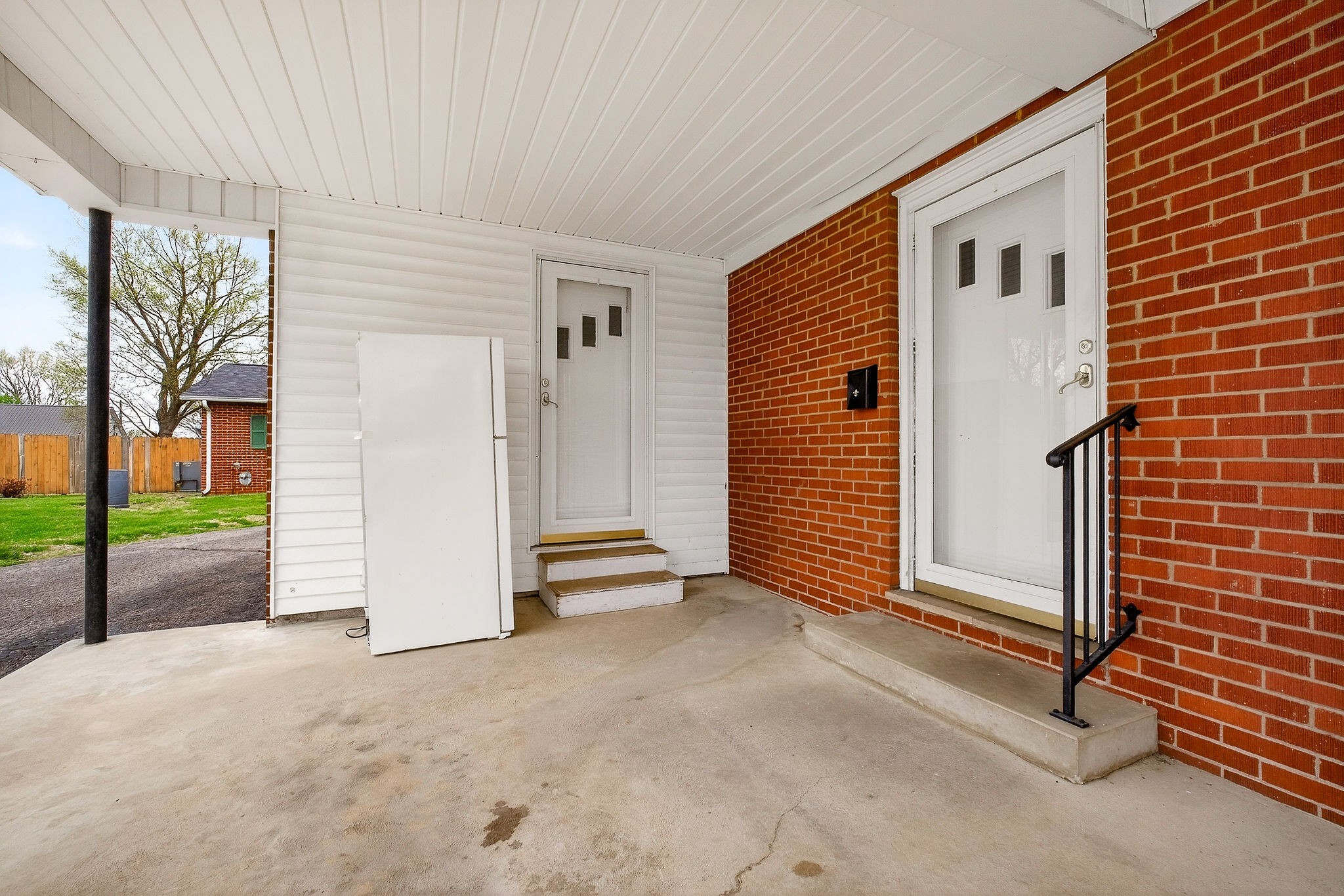 151 3rd Ave