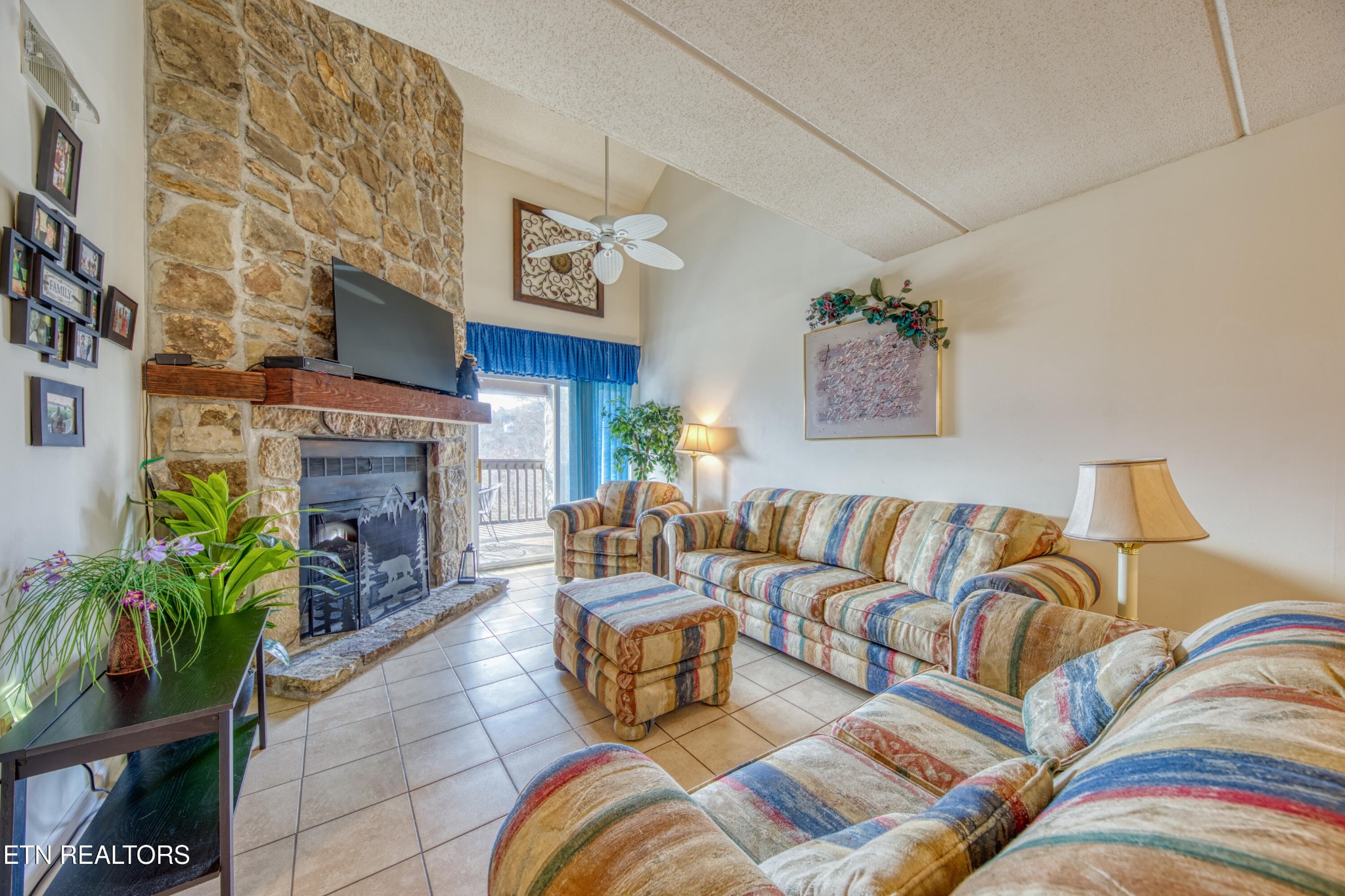 1155 Upper Alpine Way