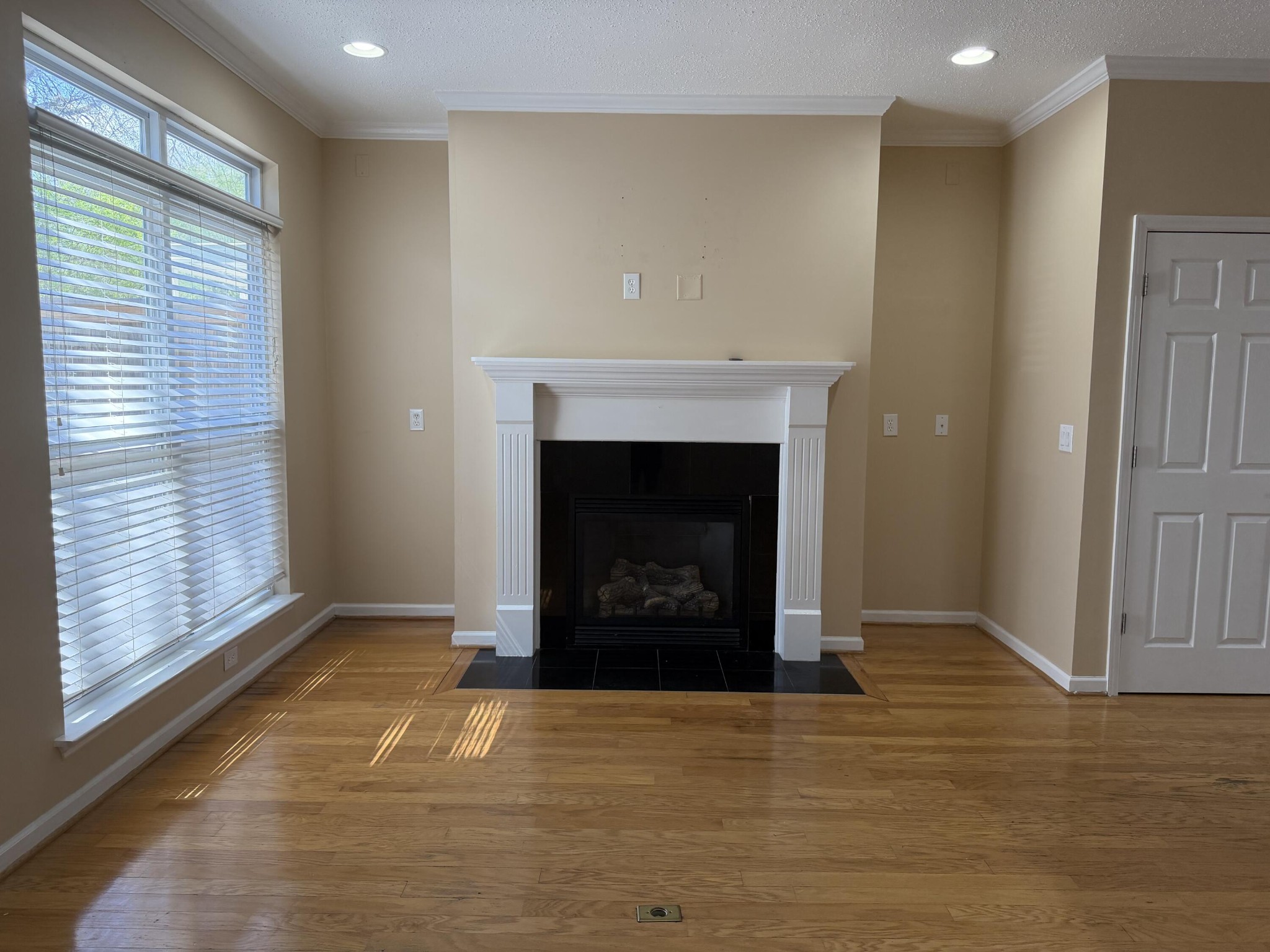 136 Emmyllie Court, NE