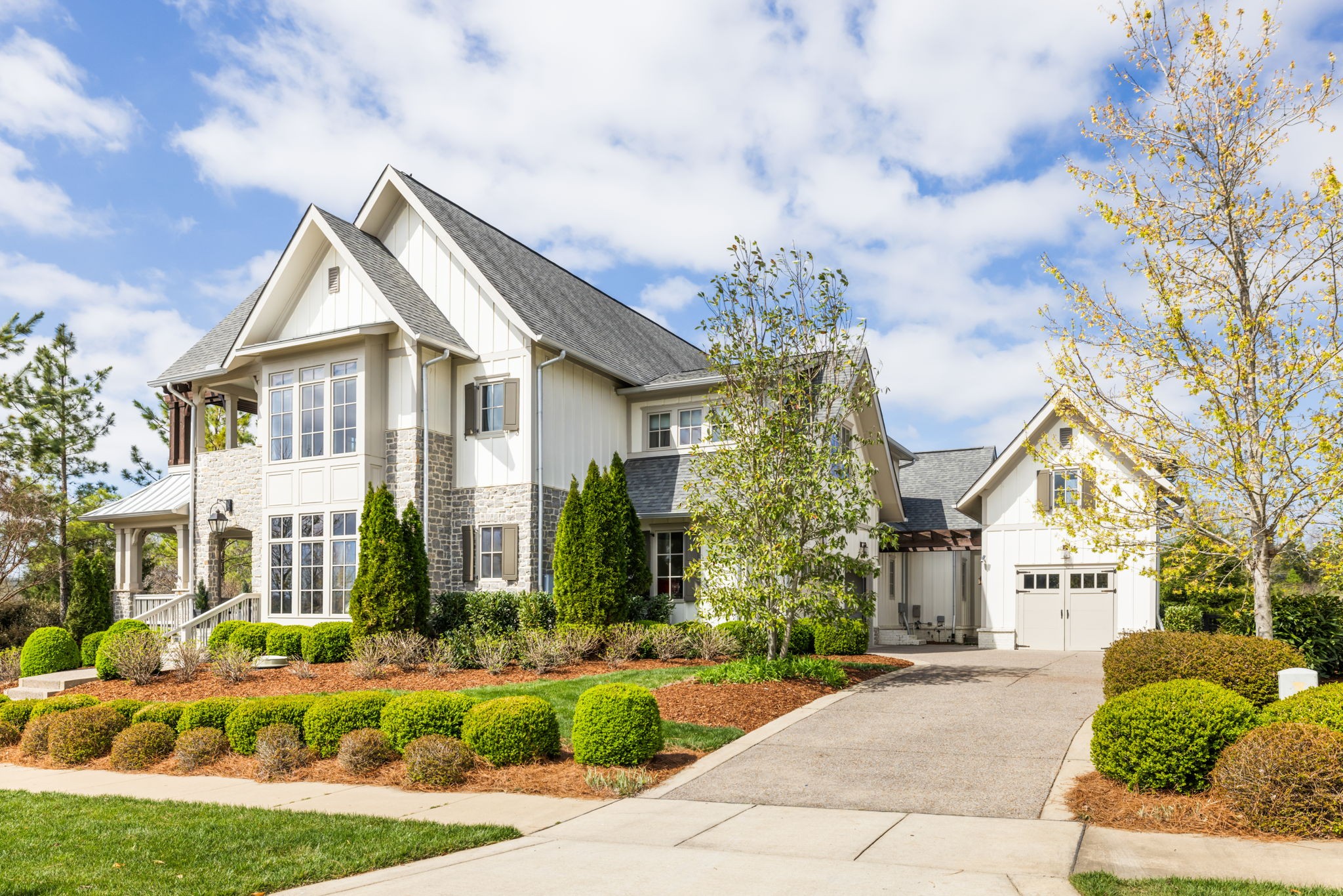 7000 Lanceleaf Dr