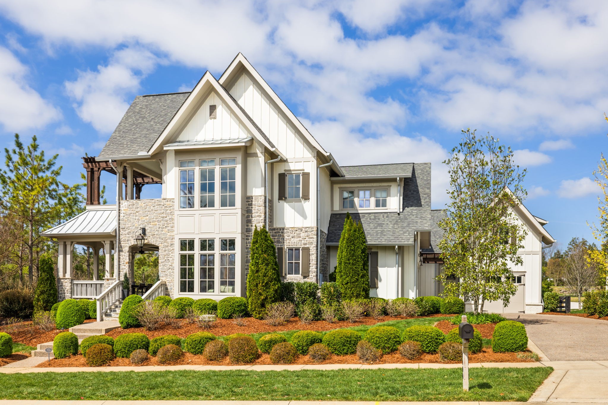 7000 Lanceleaf Dr