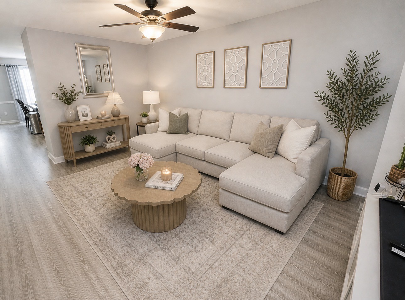 1437 Addison Dr