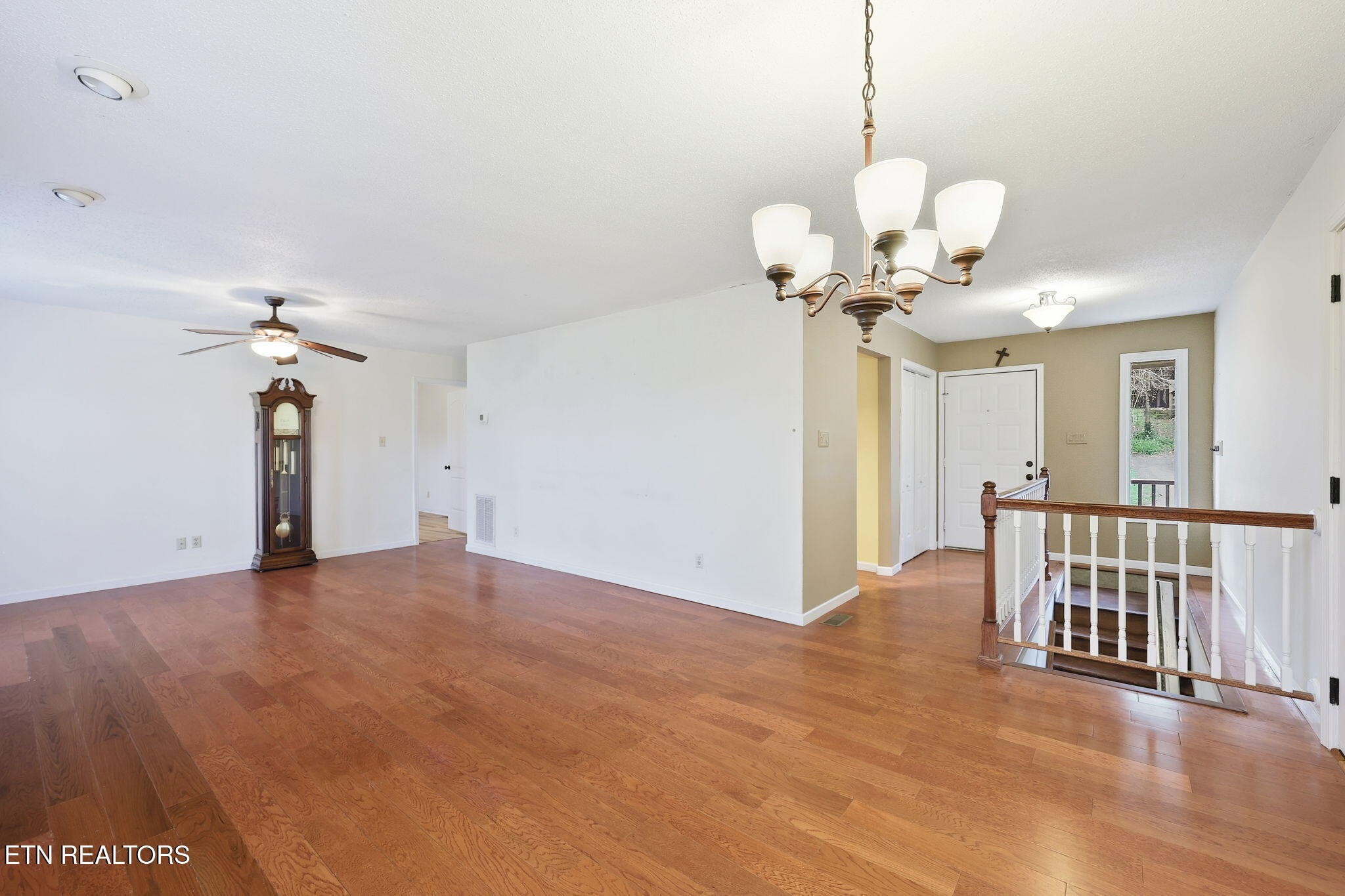 8709 Olde Colony Tr