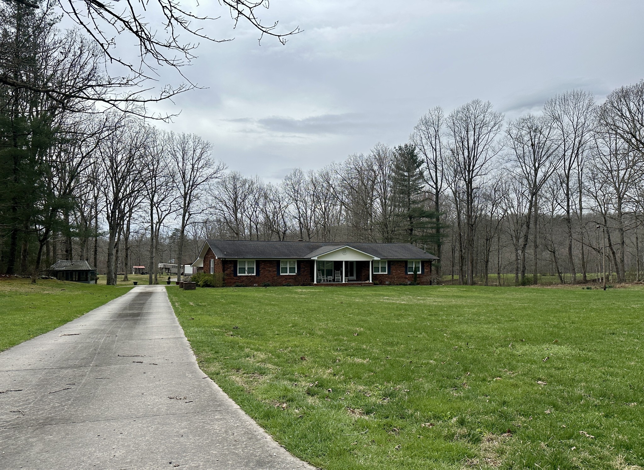 177 Plain View Lake Dr, N