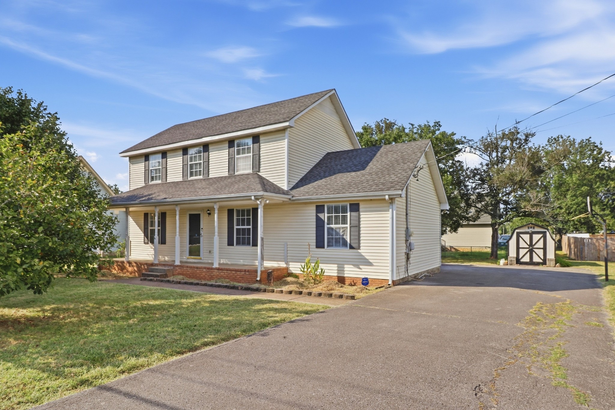 308 Noel Ln