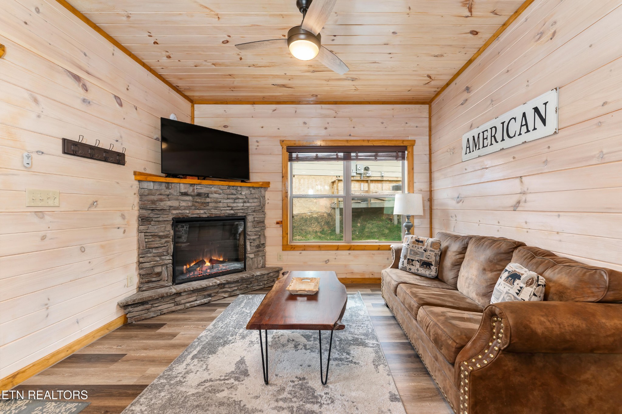 911 Osprey Way