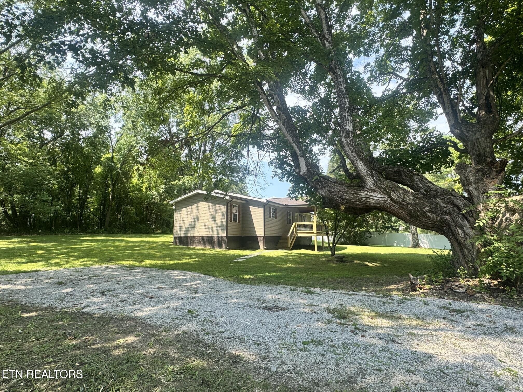 2506 Rugby Pike