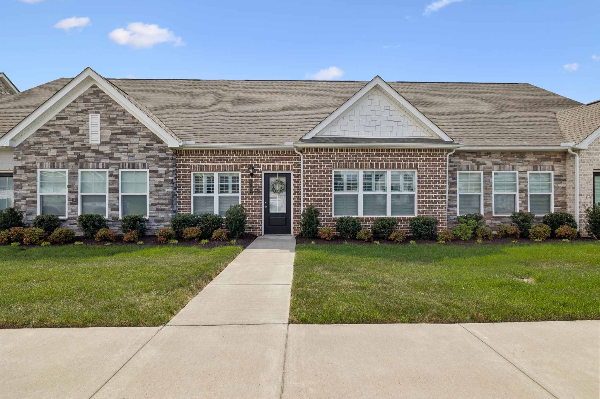 2406 Laurelstone Dr