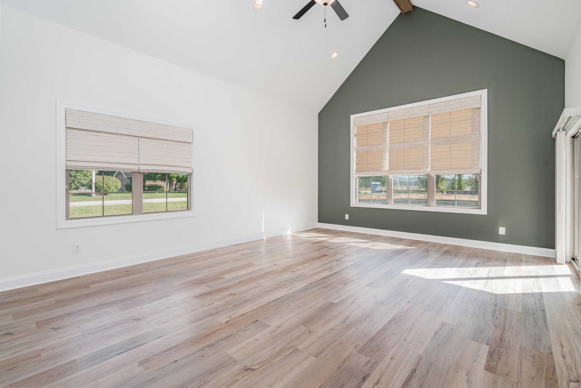 412 W Foxrun